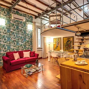 San Calisto Apartment Rome