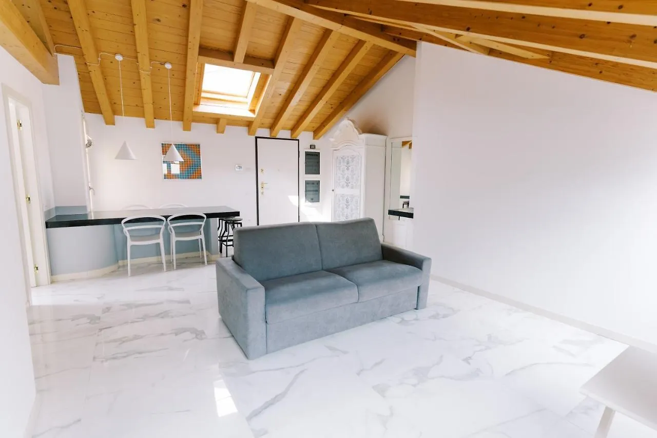 Casa King 2 Apartment Como